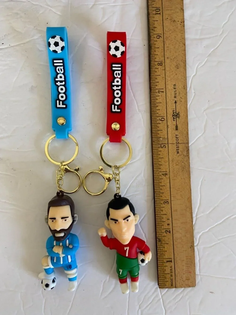 Set of 2 Soccer Futbol - Messi #10 & Ronaldo #7 Keyring W/ Strap Silicone NEW